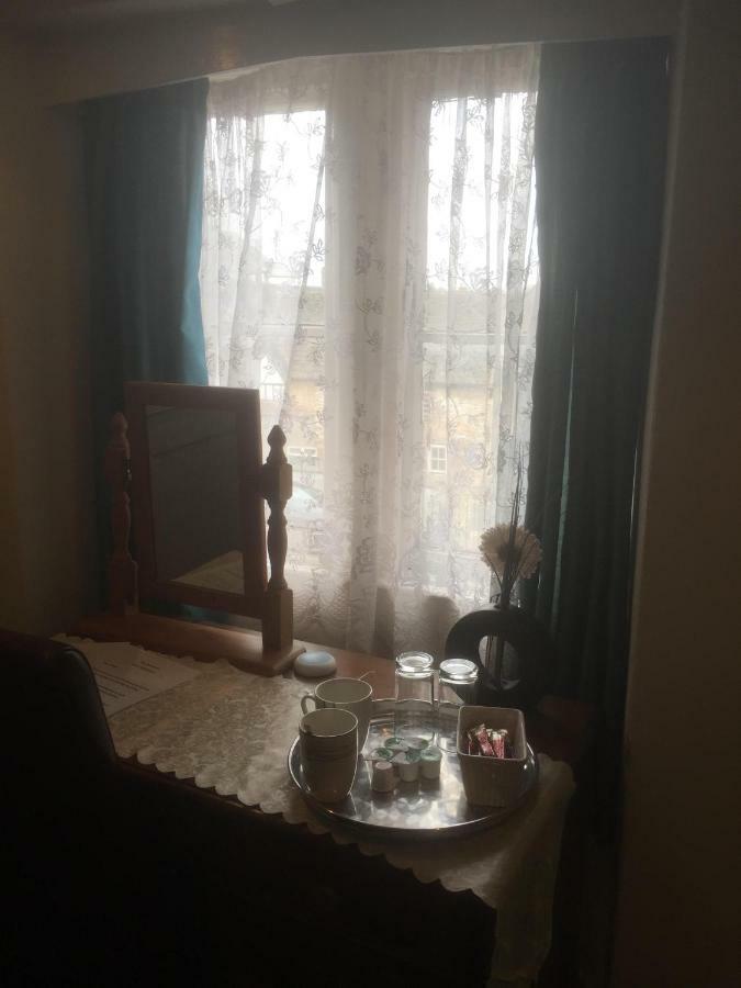 The Bear Hotel Chippenham  Esterno foto